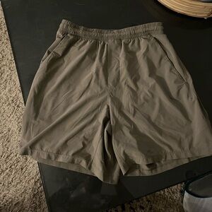 Men’s size medium lulu lemon shorts